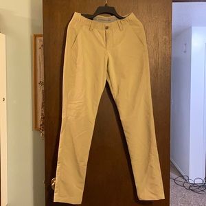 Men’s under armour khaki pants